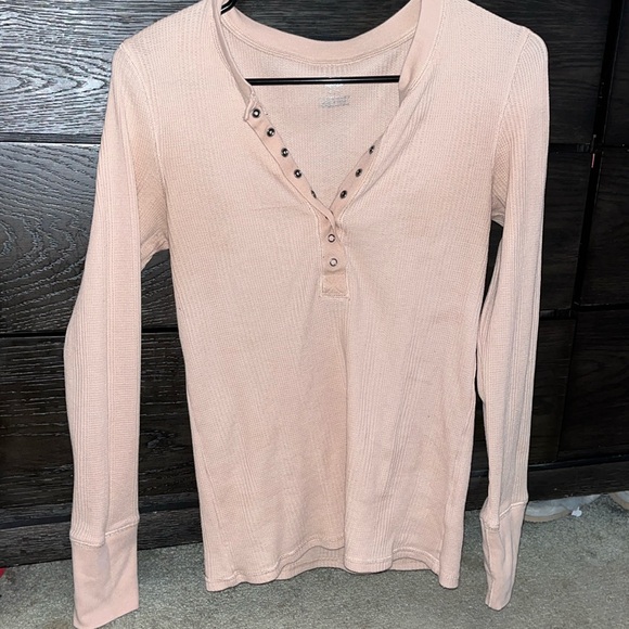 Aerie button up top - Picture 1 of 2